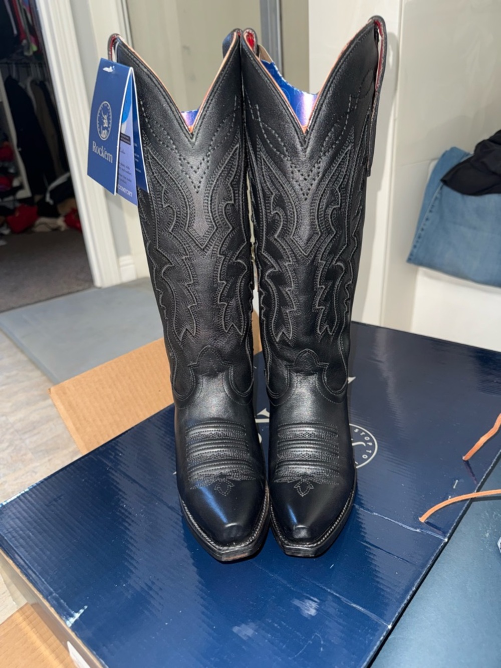 Rockin Black Western Cowboy Boots - Classic Stitch Detailing